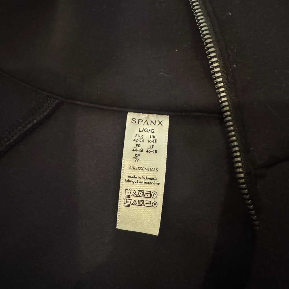 Spanx Air Essentials Half Zip - Picture 2 of 3